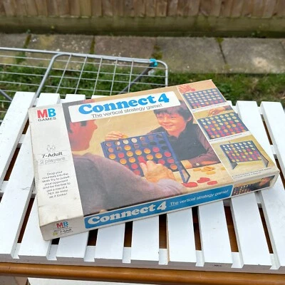 MB GAMES CONNECT 4 VINTAGE 1975 MILTON BRADLEY BOARD GAME COMPLETE RETRO TOY - Image 1 of 4