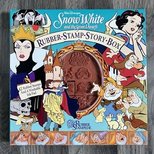 Caja de historia de estampillas de goma Blancanieves de Disney 42 montadas sin almohadilla de tinta estampida de goma - Imagen 1 de 3