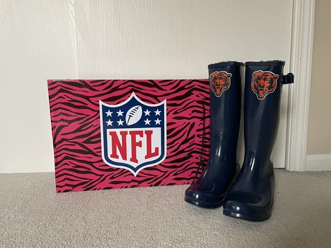 Chicago Bears Rain Boots (Men’s 9.5/Women’s 11) Cover