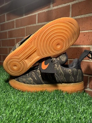 Nike Carhartt Air Force 1 Utility Sneakers Size 9.5m AV4112-300 Rare Clean - Image 1 of 4