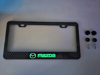 Marco de matrícula de acero inoxidable impreso en fibra de carbono con logotipo Mazda I brillante Foto 1 de 2