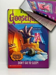 w/ BOOKMARK & CARDS 1st Print #54 Don't Go To Sleep Goosebumps Book RL Stine VG - Picture 1 of 24
