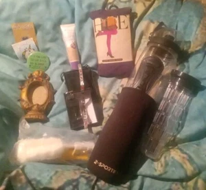 Womens Bundle: Fruit Infuser Water Bottle, Watchband, Tights, Mini Picture Frame - Picture 1 of 9