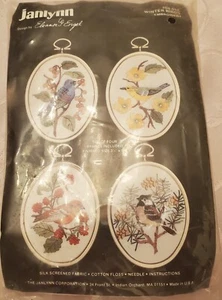 JANLYNN Embroidery Kit Winter Birds Frames #04-617 Set Of 4 New Vintage - Foto 1 di 2