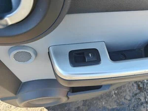 Dodge Nitro Right Rear Window Switch KA 06/2007-03/2009 - Picture 1 of 3