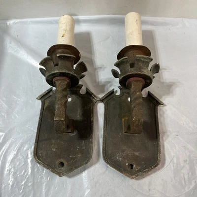 Par de apliques de pared eléctricos antiguos góticos Mid Evil Light renacimiento español/olor Foto 1 de 4