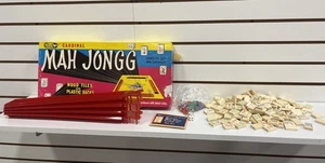 Cardinal Mah Jongg Set 1972 With 165 Tiles 4 Racks Rule Book Box And 67 Tokens - Picture 1 of 7