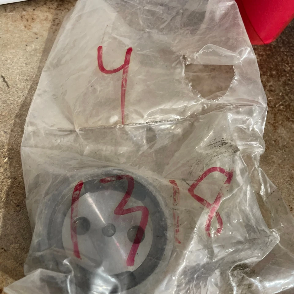 1318:Apt - Rear chest Valve for ,M131 - Image 1 of 1