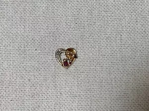 Vtg 14 Kt Yellow Gold Cherub Charm Ruby Stone Stamped Broken Needs Bail 1.5 grms - Picture 1 of 8
