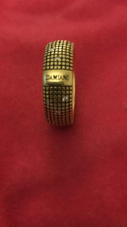 Anillo Damiani 100% Auténtico Oro Amarillo 18K con Diamantes   Foto 1 de 4