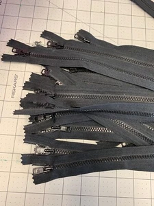 1 Zipper  25 inch Black #5 Vislon Closed End YKK - Picture 1 of 5