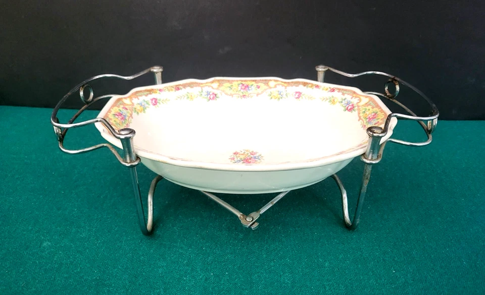 Vintage Art Deco Chrome Metal Expandable Accordian Casserole Dish Holder Trivet - Image 1 of 4