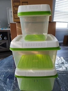 3 Rubbermaid Fresh Vent Produce Food Storage w/ Lid - Picture 1 of 6