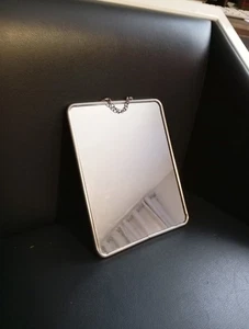 ANCIEN MIROIR DE BARBIER - CHAINETTE A ACCROCHER 22CM X18 CM 1950/60 - Picture 1 of 9