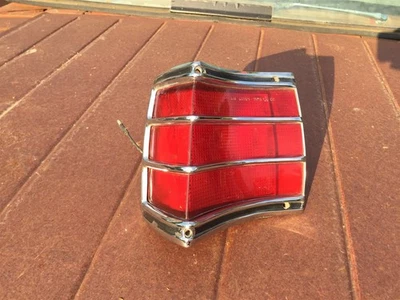 Luz trasera izquierda Plymouth Fury Wagon 1972 1973 OEM LH 72 73 Foto 1 de 4