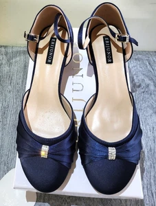 Scarpe da sposa ERIJUNOR donna tacco basso gattino raso navy cinturino alla caviglia taglia 9 - Foto 1 di 9