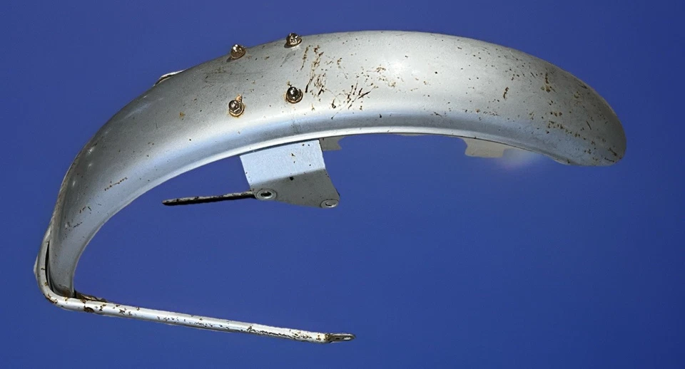 Kawasaki KZ400 D S 1976 74-83 modelos OEM guardabarros de rueda delantera de metal Foto 1 de 4