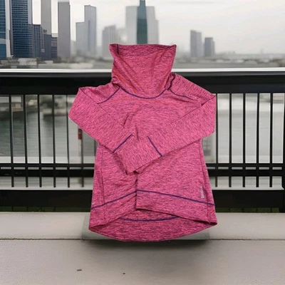 Top de entrenamiento para mujer Reebok cuello capucha grande excelente estado Foto 1 de 4