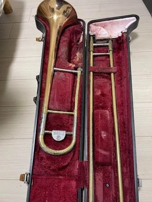 YAMAHA YSL-353 Tenor Trombone w/case - Image 1 of 4