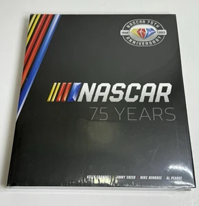 NASCAR 75 Jahre von Mike Hembree, Al Pearce, Creed und Kelly Crandall NEU VERSIEGELT - Bild 1 von 6