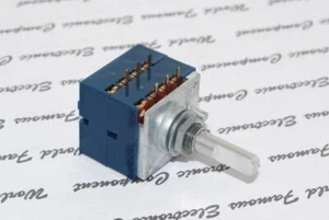 1pcs - ALPS RK27 20KA(20K Log-A)Dual Potentiometer Half Shaft-JAPAN RK27112A0A2U - Picture 1 of 8