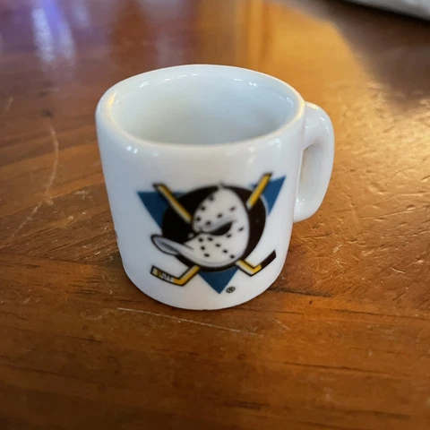 NHL Hockey Anaheim Ducks Mighty Ducks Collectible Mini Ceramic Mug Vintage Cover