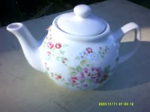 Brand New Cath Kidston Teapot. White Floral Spray Flowers 1 Litre Tea Pot. - Picture 1 of 5