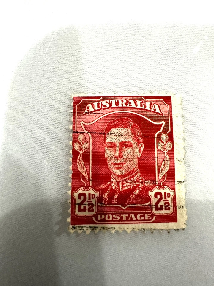 RARE George VI 1942 2-1/2d RED Australian postage stamp - Image 1 of 3