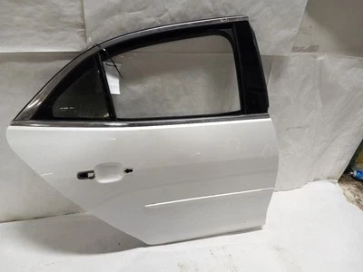 MONTAJE PUERTA PASAJERO TRASERO PARA CHEVROLET MALIBU 2013-2016 Foto 1 de 4