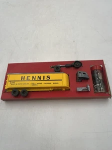 Ho Scale Ulrich Model Kit Mack C.O.E. Fruehauf Tractor Trailer Hennis No. 2V4 - Picture 1 of 7