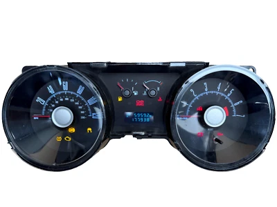 Cuadro de instrumentos velocímetro panel de instrumentos Ford Mustang 2010 4,0 L 177.938 millas Foto 1 de 3