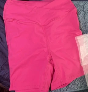 Halara rosa hochtaillierte Softlyzero Crossover Shorts Größe Medium - Bild 1 von 5