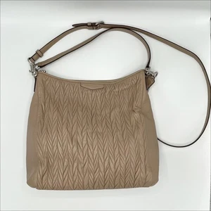 Borsa a tracolla Coach Madison Phoebe in pelle color tortora - Foto 1 di 9