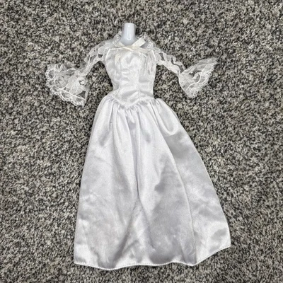 1996 Barbie Fashion Avenue Bridal White Dress Nice Shape! - Image 1 of 2