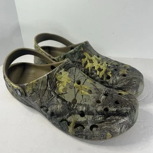 Crocs Men's Baya Realtree Xtra Clogs Slip-On Sandal Shoes Khaki Camo Size 11 - Picture 1 of 9