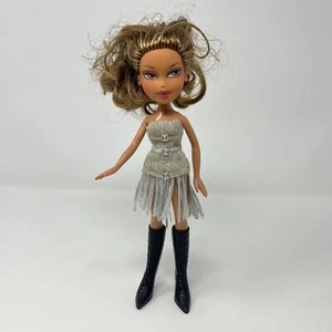 MGA Bratz Make Up Magic Yasmin Doll - Picture 1 of 6