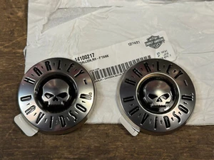 14100216 & 14100217 SCHÖNE MASSIVE SKULL TANKEMBLEME TANKSCHILDER ORIG. HARLEY® - Bild 1 von 9