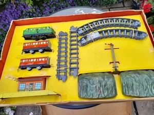 LARGE TINPLATE BRIMTOY TRAIN SET in Original Box ,dates From The 1950s , Working - Picture 1 of 13