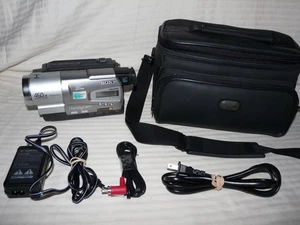 READ DESCRIPTION Sony CCD-TR818 HI8 8mm Video8 camera Camcorder VCR Player - Picture 1 of 5