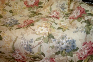 4 pc Burlington QUEEN Comforter set Hydrangea Floral jacquard w/Shams & Bedskirt - Picture 1 of 11
