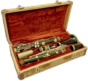 Barclay Clarinet W/ Original Carrying Case - Picture 1 of 18