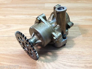 SUZUKI GSF 600 BANDIT Mk2 Ölpumpe & Schrauben - Bild 1 von 3