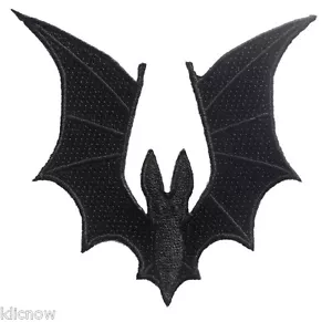 Fledermaus Flügel bestickt Aufnäher 8 cm x 8,5 cm (3 1/4" x 3 1/2") ca. - Bild 1 von 1