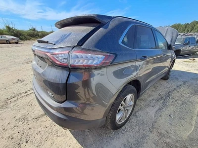 Used Right Tail Light Assembly fits: 2017 Ford Edge SEL quarter panel mounted R. Foto 1 de 4