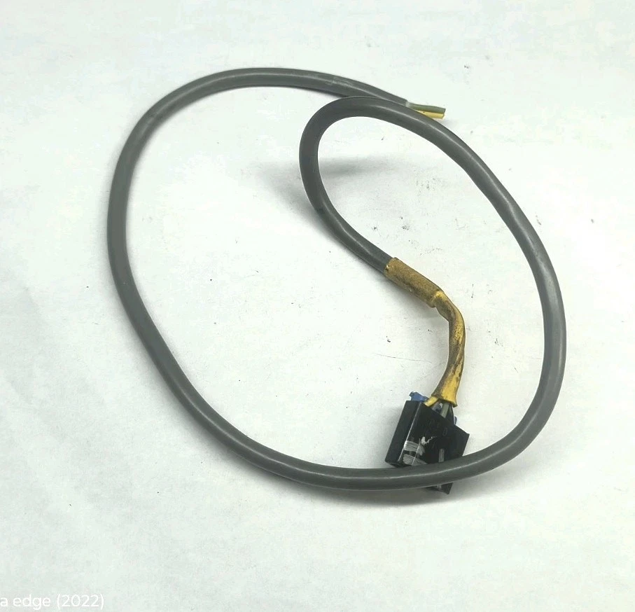 93-97 FIREBIRD TA Volante Columna Radio Control Conector Enchufable #1 Foto 1 de 4
