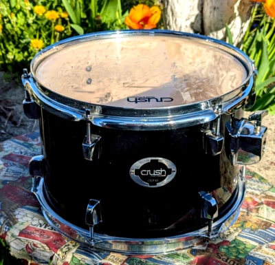 Rack Tom 12" Hecho en EE. UU. CRUSH- Alpha; CÁSCARA DE ABEDUL/ÁLAMO; Negro. Excelente estado Foto 1 de 4