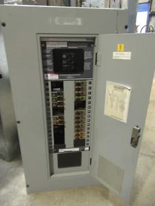 Murray M1C30ML125CTS B3100 Main Breaker 120/208V 3PH4W CU 30Ckt Panelboard-E1501 - Picture 1 of 4