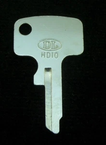 HD10 HONDA MOTORCYCLE Ignition Key Blank T-9000 1968-76 CB750 CB500 CB450 CB350 - Picture 1 of 8
