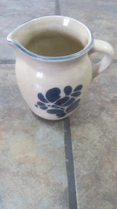 PFALTZGRAFF ~ FOLK ART ~ 4¼" 12 OZ. CREAMER, #024 ~ USA BACKSTAMP ~ EUC - Picture 1 of 4