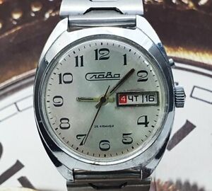 Vintage WATCH USSR SLAVA 2428 SOVIET Wristwatch 26 Jewels Silver Dial